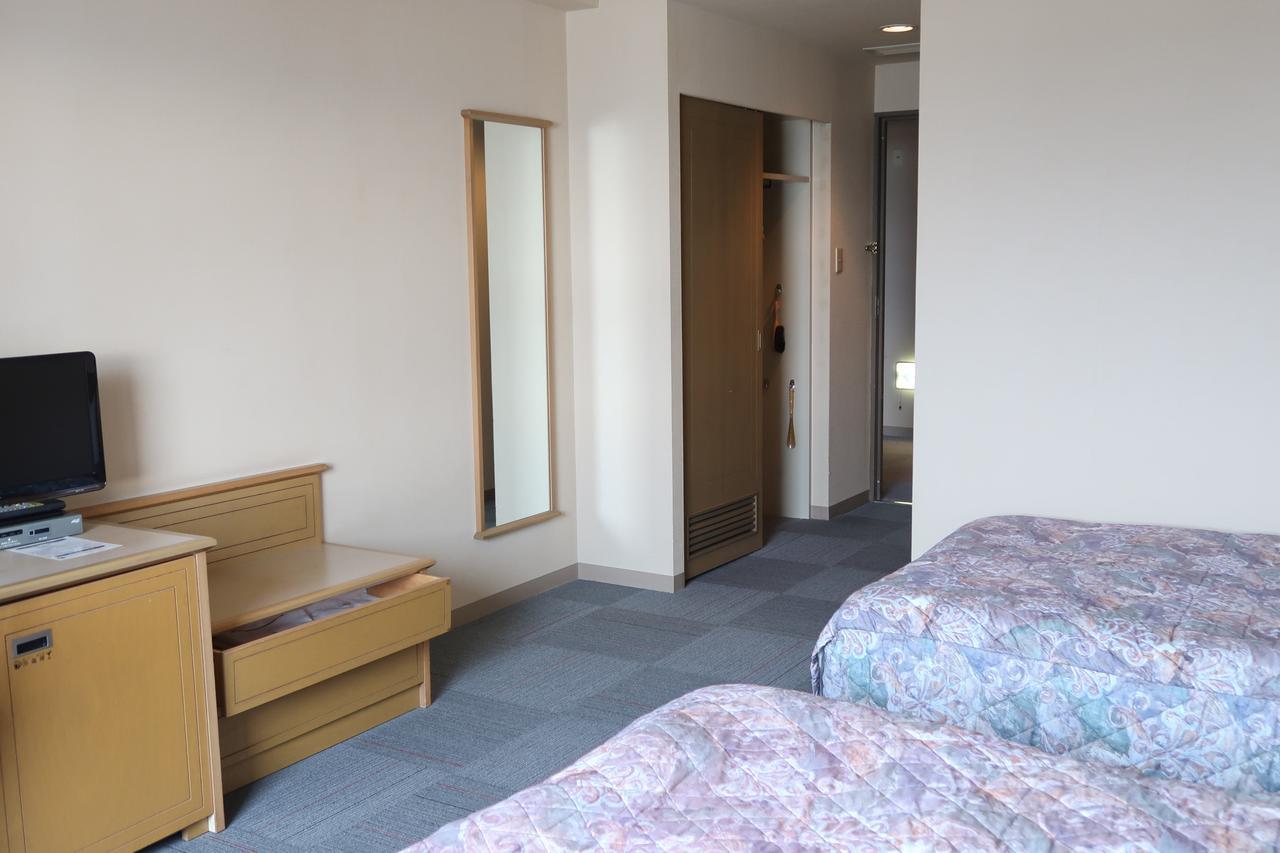 Fukuno Town Hotel A・Mieux Nanto Buitenkant foto