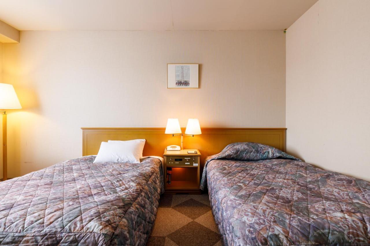 Fukuno Town Hotel A・Mieux Nanto Buitenkant foto