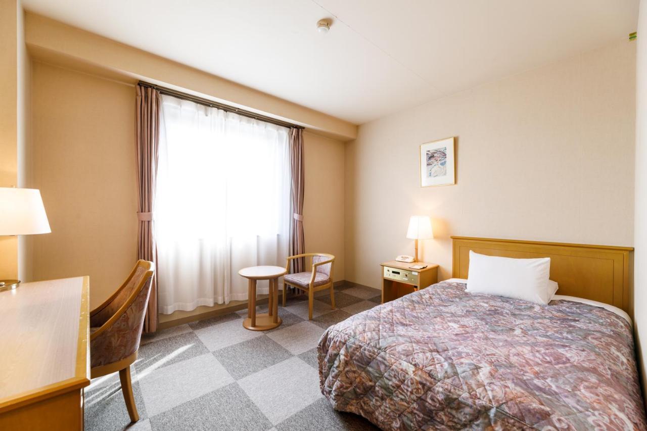 Fukuno Town Hotel A・Mieux Nanto Buitenkant foto