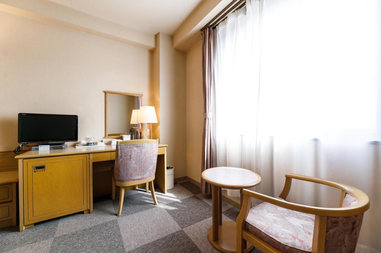 Fukuno Town Hotel A・Mieux Nanto Buitenkant foto