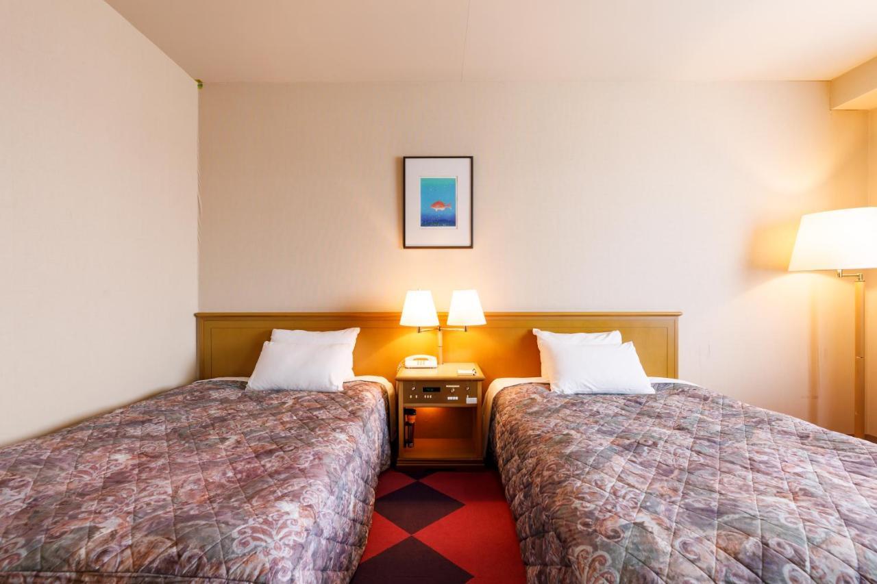 Fukuno Town Hotel A・Mieux Nanto Buitenkant foto