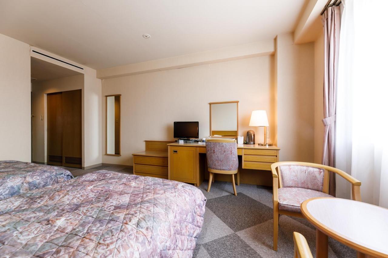 Fukuno Town Hotel A・Mieux Nanto Buitenkant foto