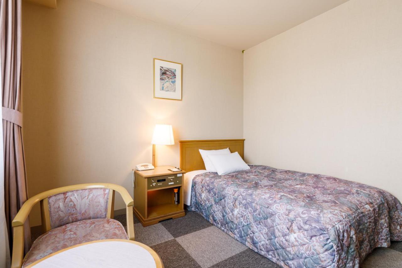 Fukuno Town Hotel A・Mieux Nanto Buitenkant foto